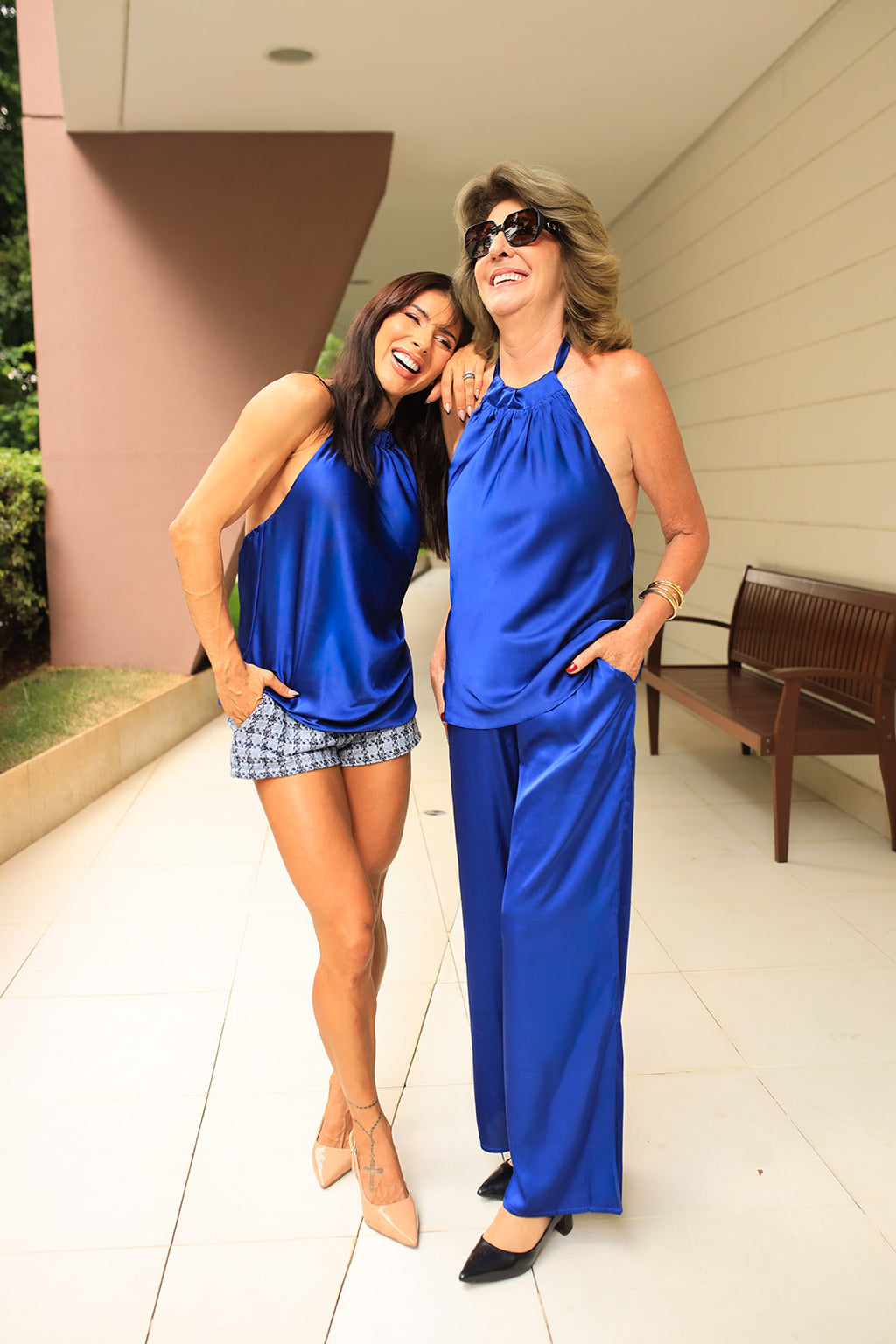 Blusa Frente Unica Karina Cetim Azul Royal